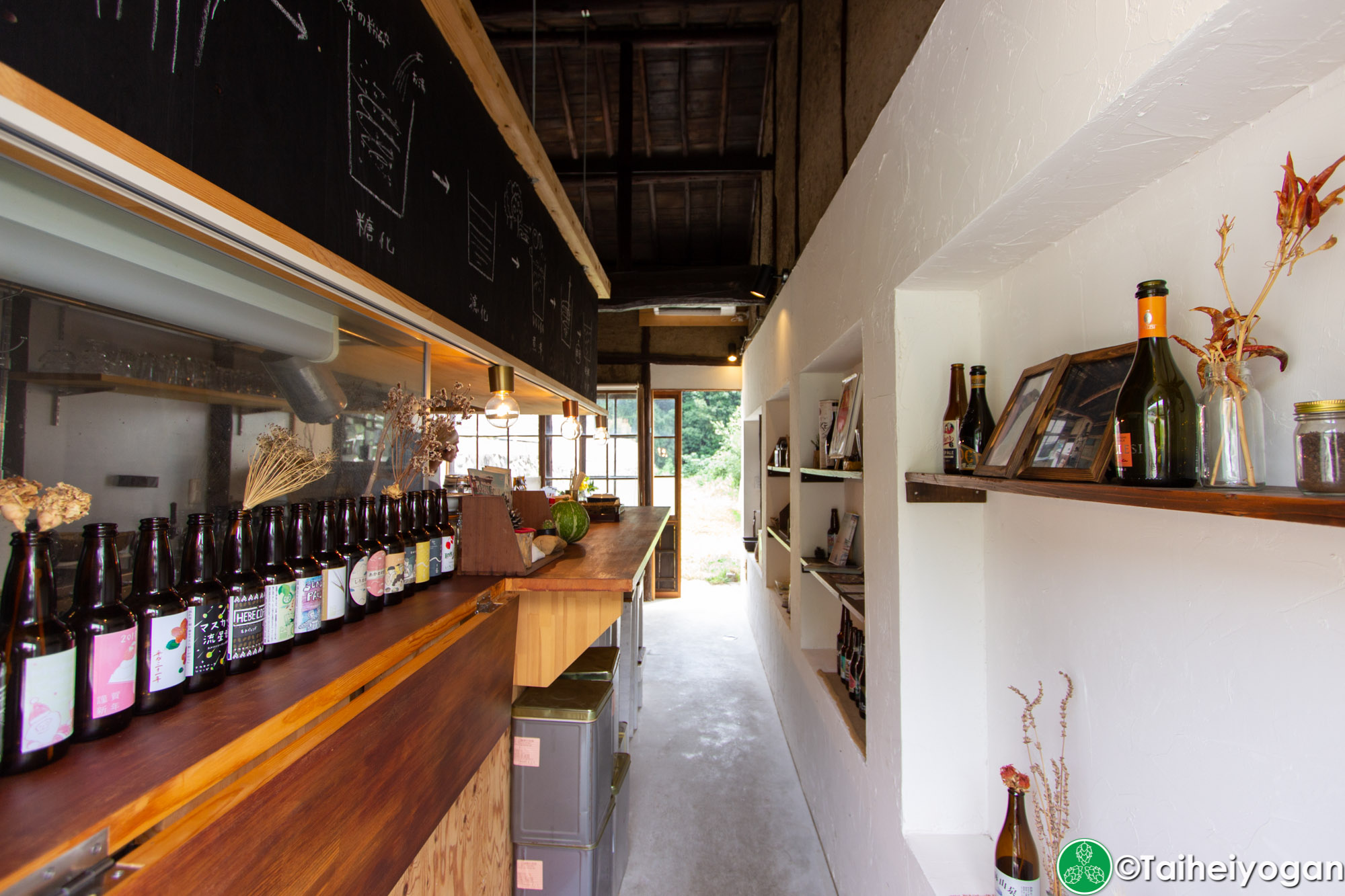 まめまめびーる・Mame Mame Beer - Interior - Main Shop - Bar Counter