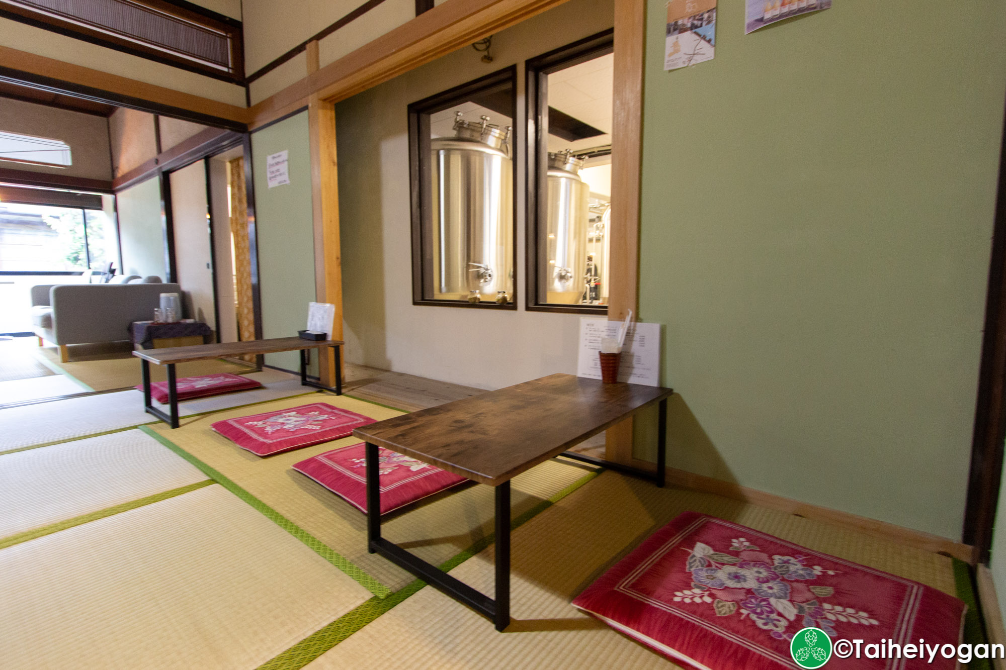 大三島ブリュワリー・Omishima Brewery - Interior- Table Seating