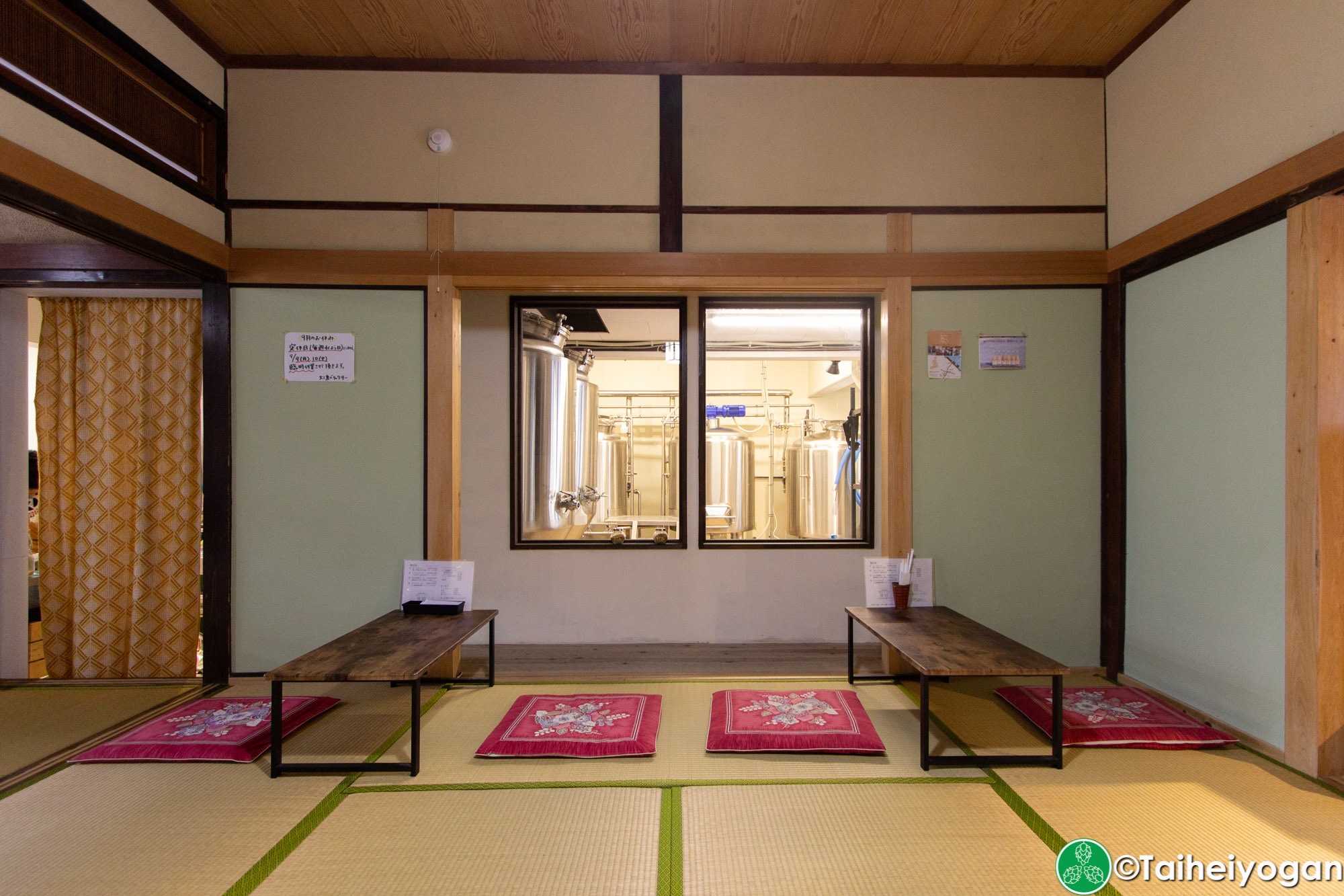 大三島ブリュワリー・Omishima Brewery - Interior- Table Seating