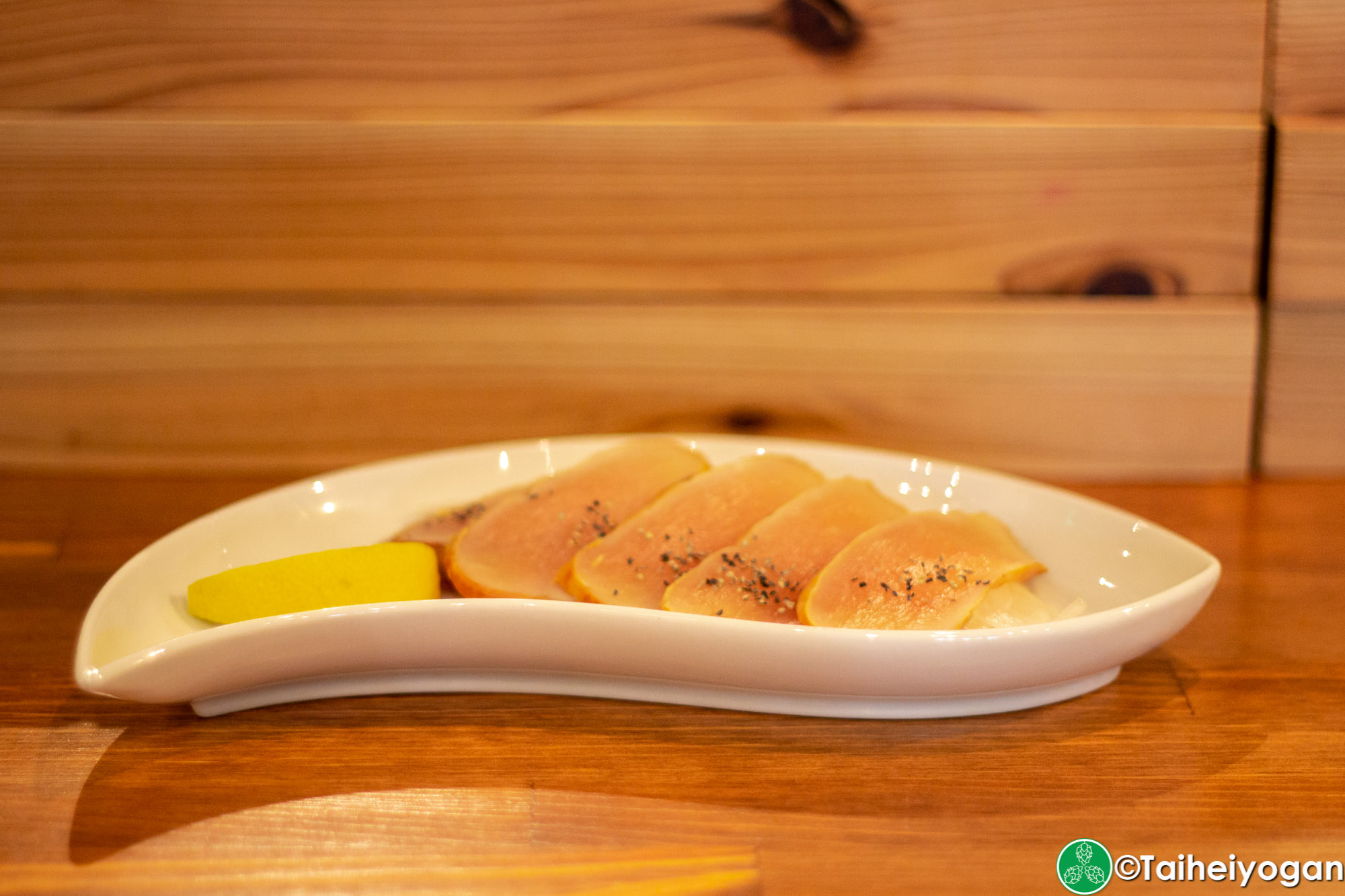 Craft Beer Diner Hopheads - Menu - 地鶏の生ハム・Cured Local Chicken