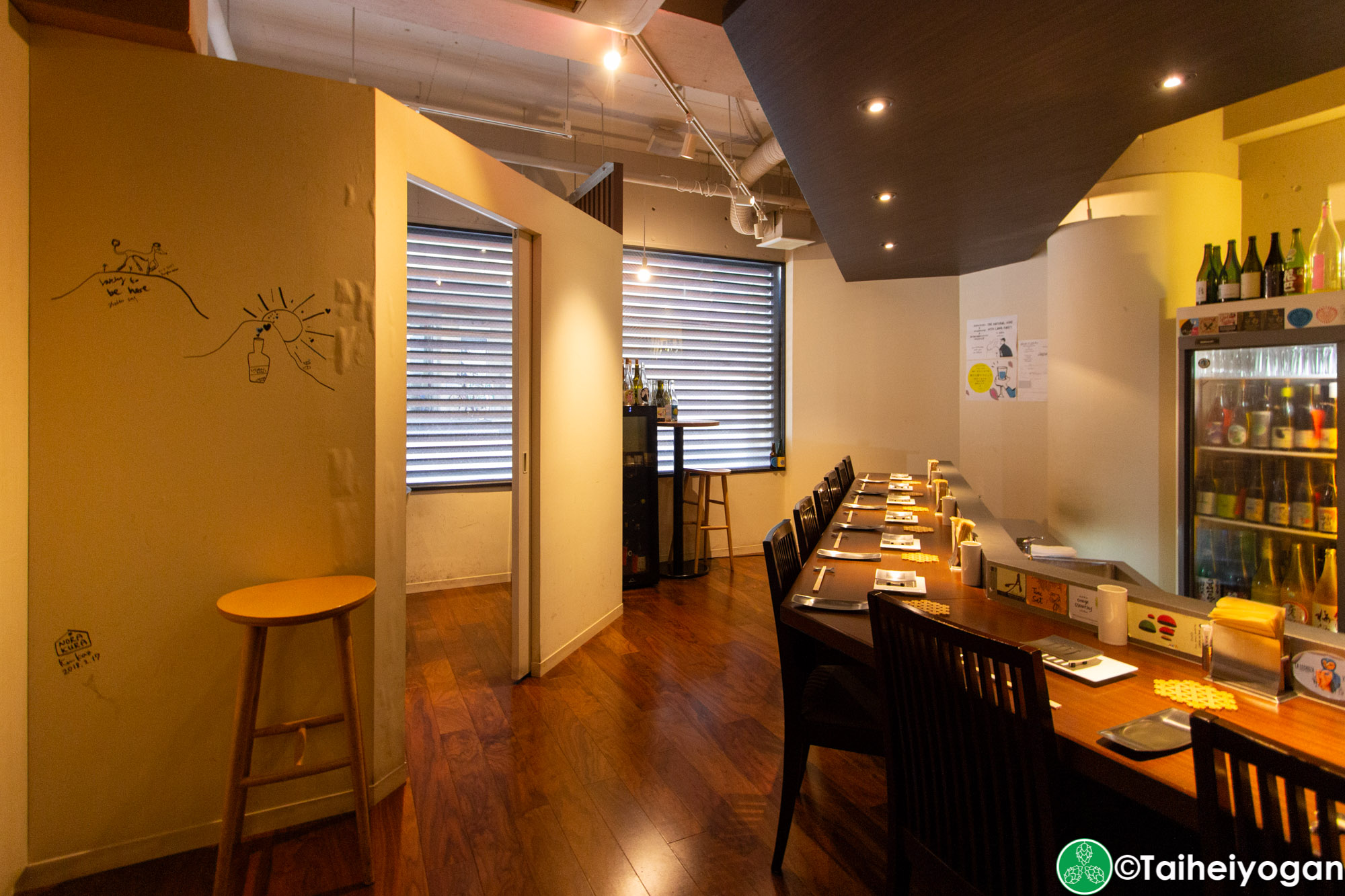 串カツ Ayano・Kushikatsu Ayano - Interior - Counter Seating