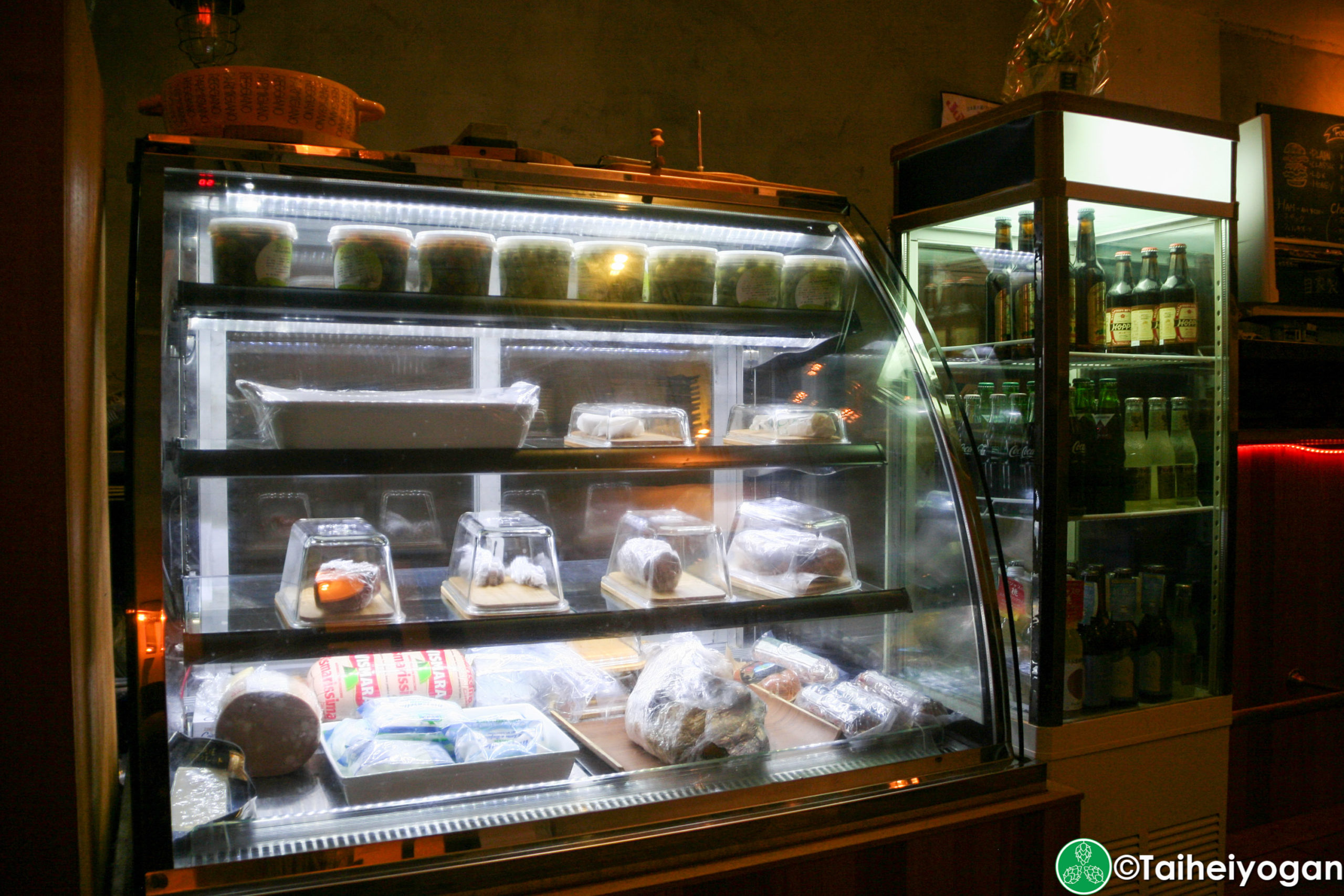 Draft Journey - Interior - Food Menu