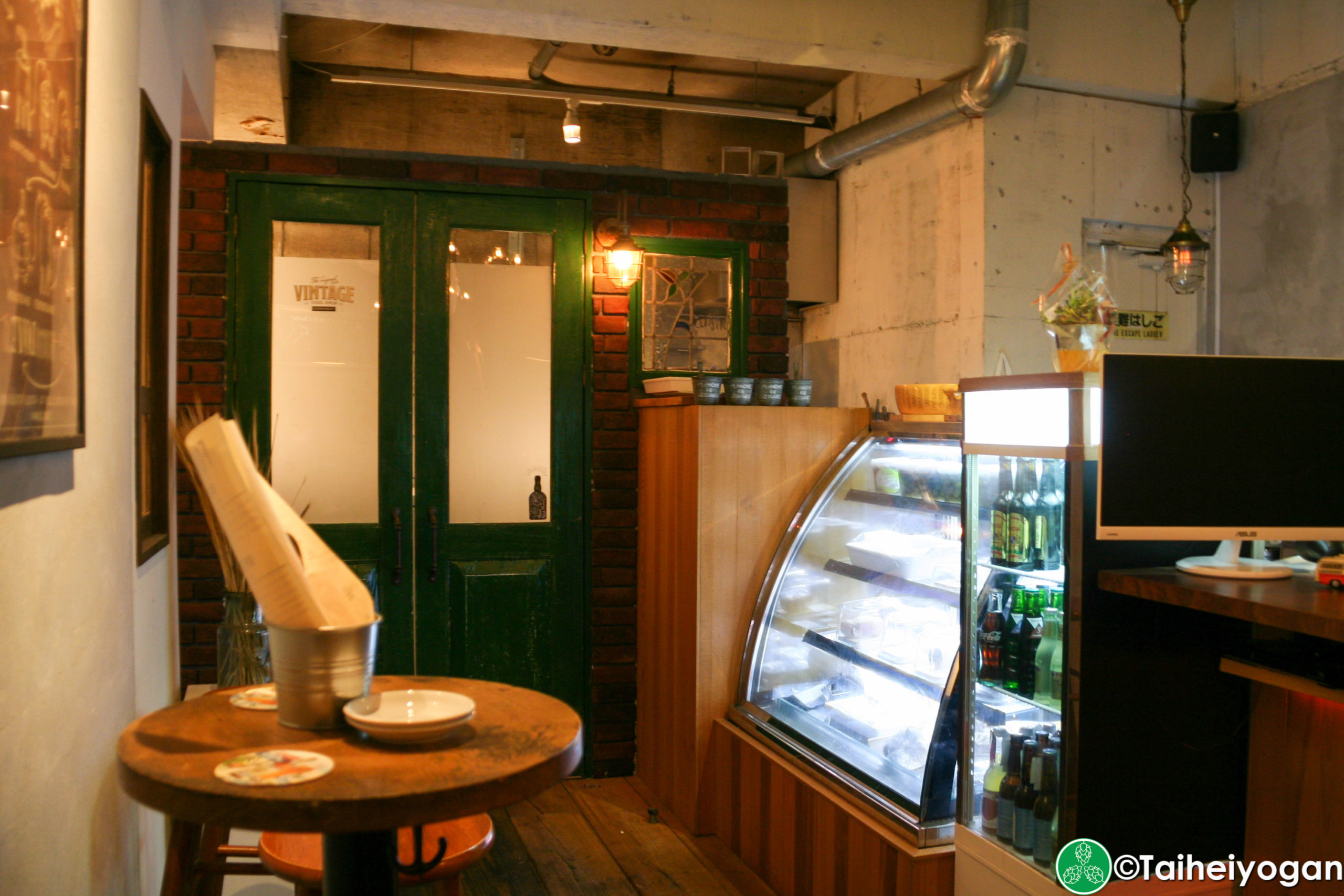 Draft Journey - Interior - Food Menu