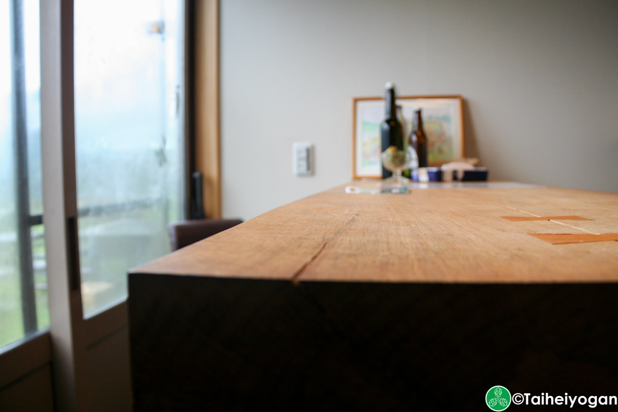FUJIYAMA HUNTER'S BEER (柚野テイスティングルーム・Yuno Tasting Room) - Interior - Standing Bar
