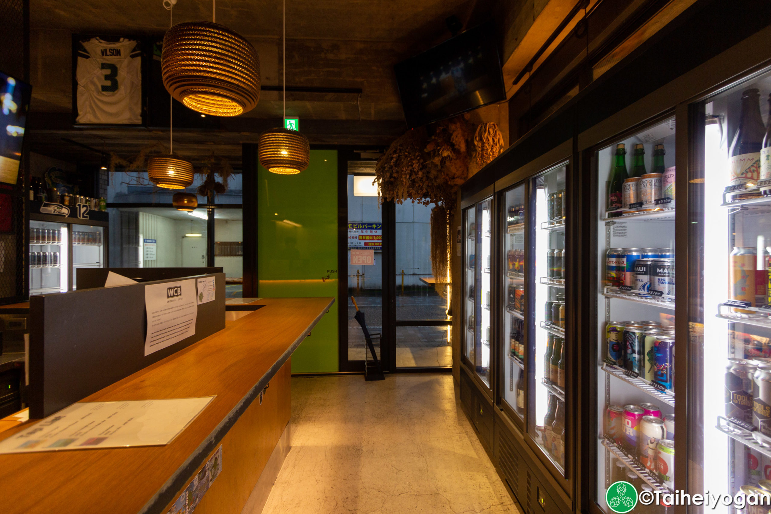 12togo - Interior - Craft Beer Cooler