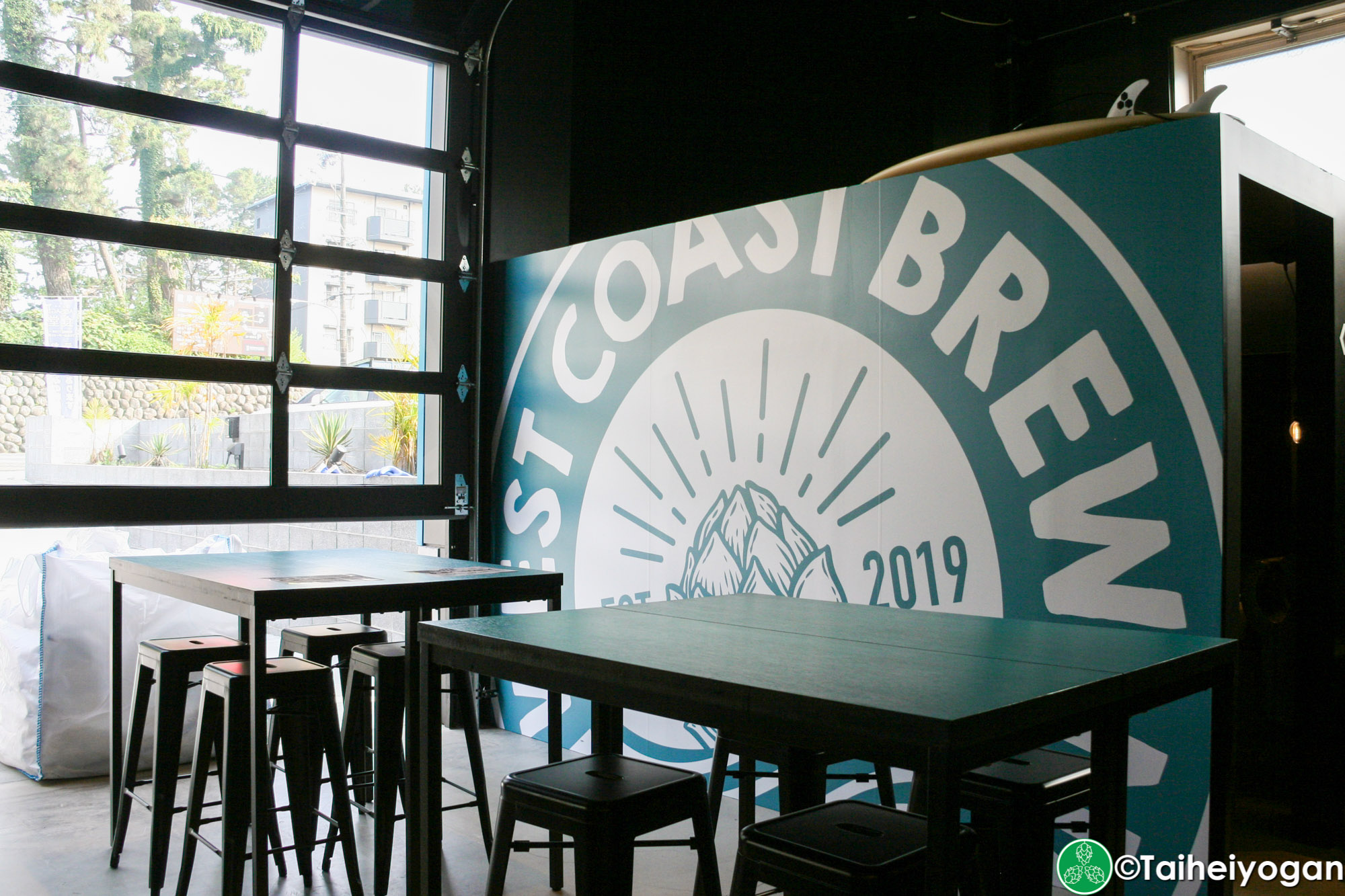 West Coast Brewing (Shizuoka) - Interior - Table Seating