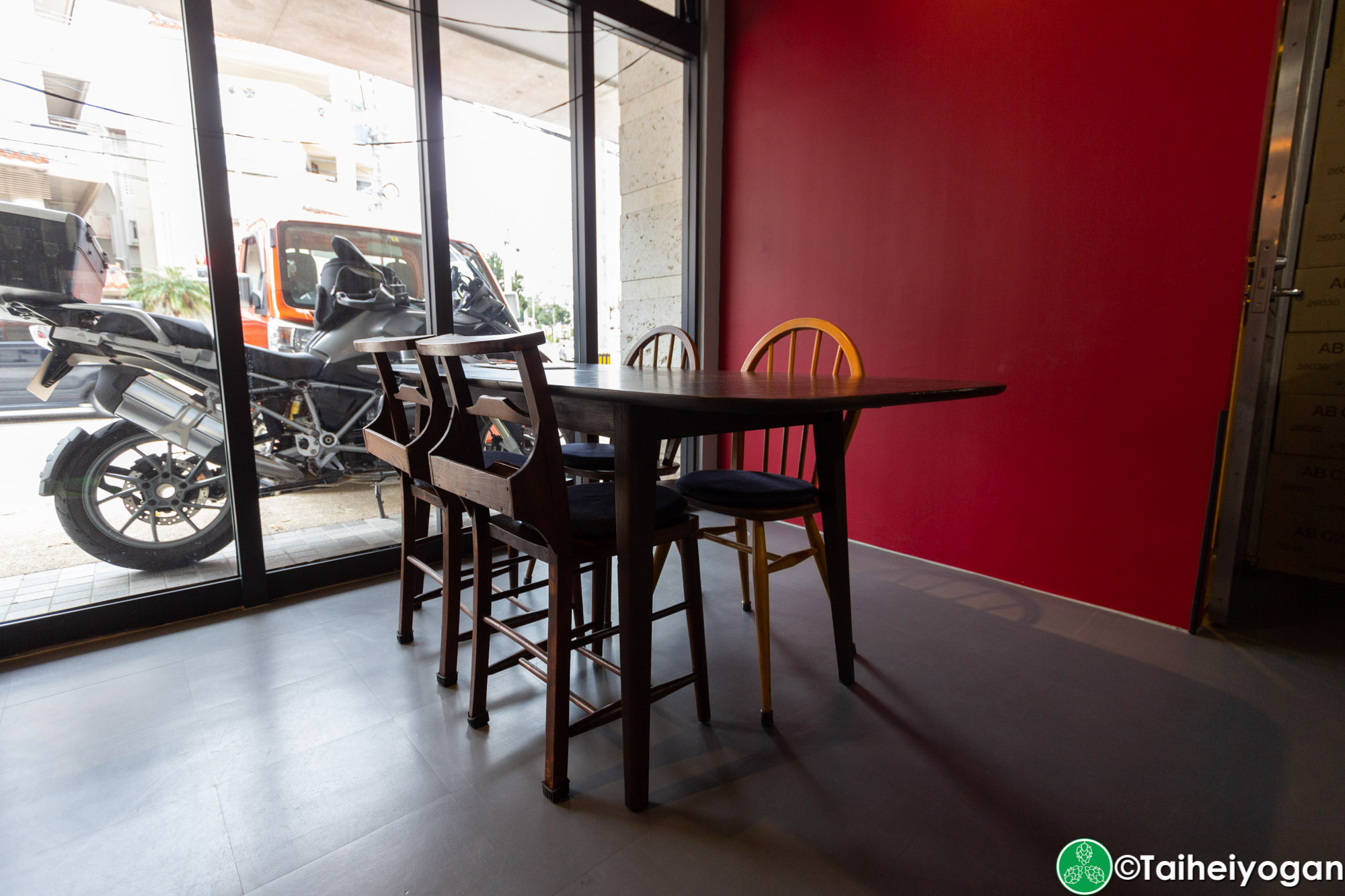 Wolfbrau Brewery & Roastery - Interior - Table Seating