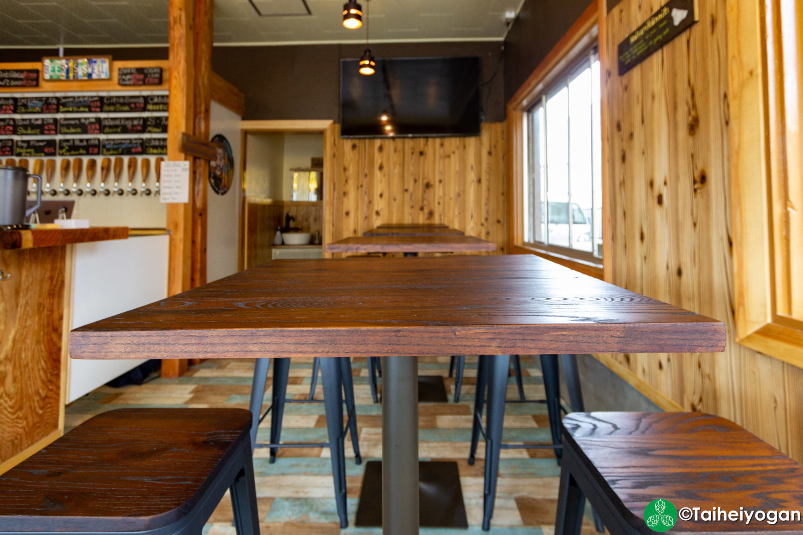 Shiokaze BrewStand Soga - Interior - Table Seating