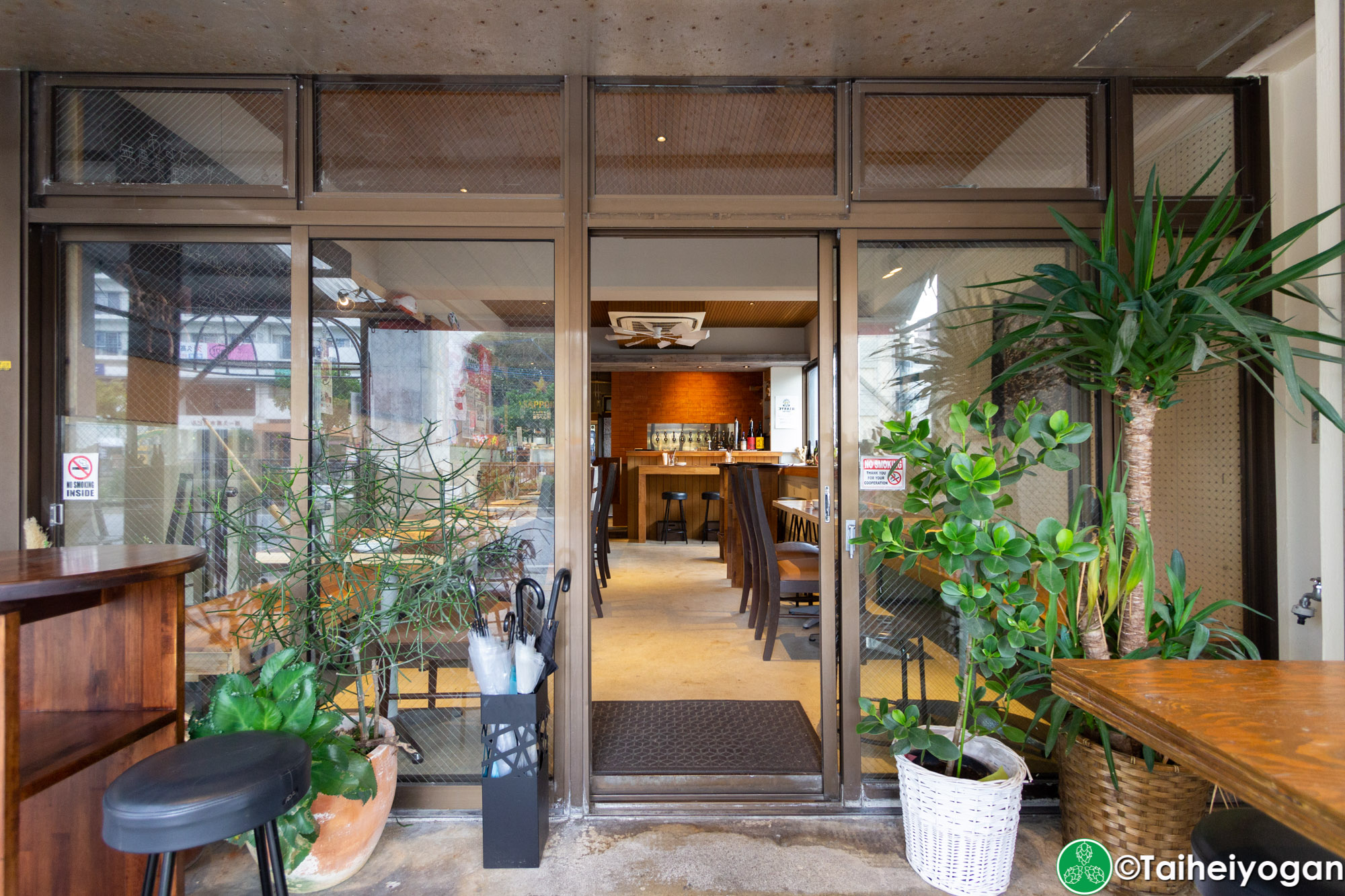 コザ麦酒工房・Koza Brewing Okinawa (那覇久茂地店・Shuri Kumoji) - Entrance