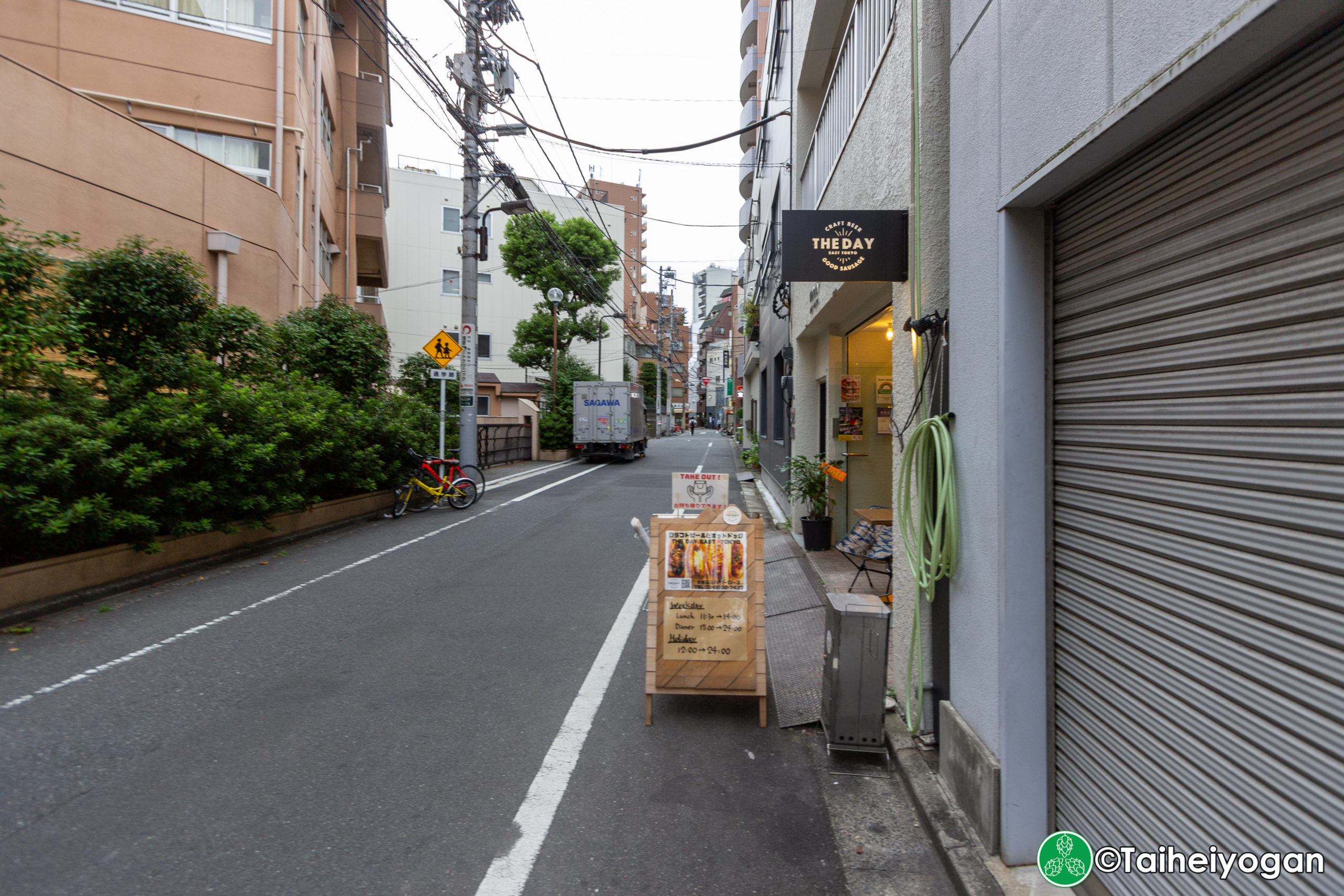 THE DAY east tokyo - Entrance