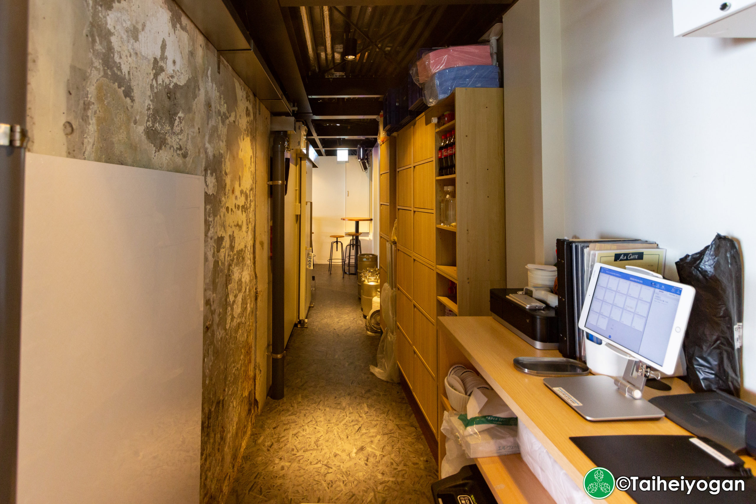 Tokyo Aleworks Station Taproom Yurakucho (TASTY) - Interior - Hallway