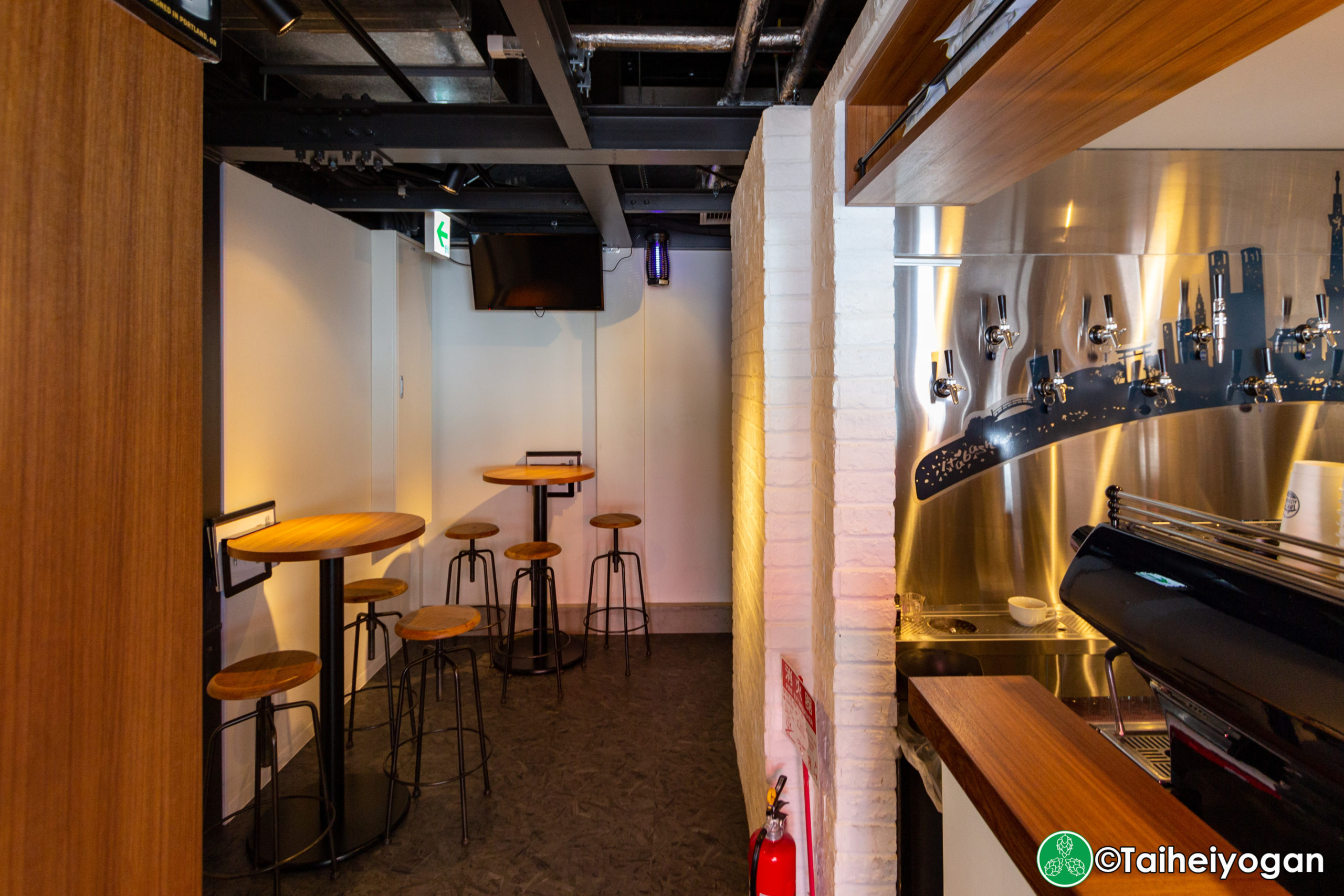 Tokyo Aleworks Station Taproom Yurakucho (TASTY) - Interior - Bar Area - Table Seating