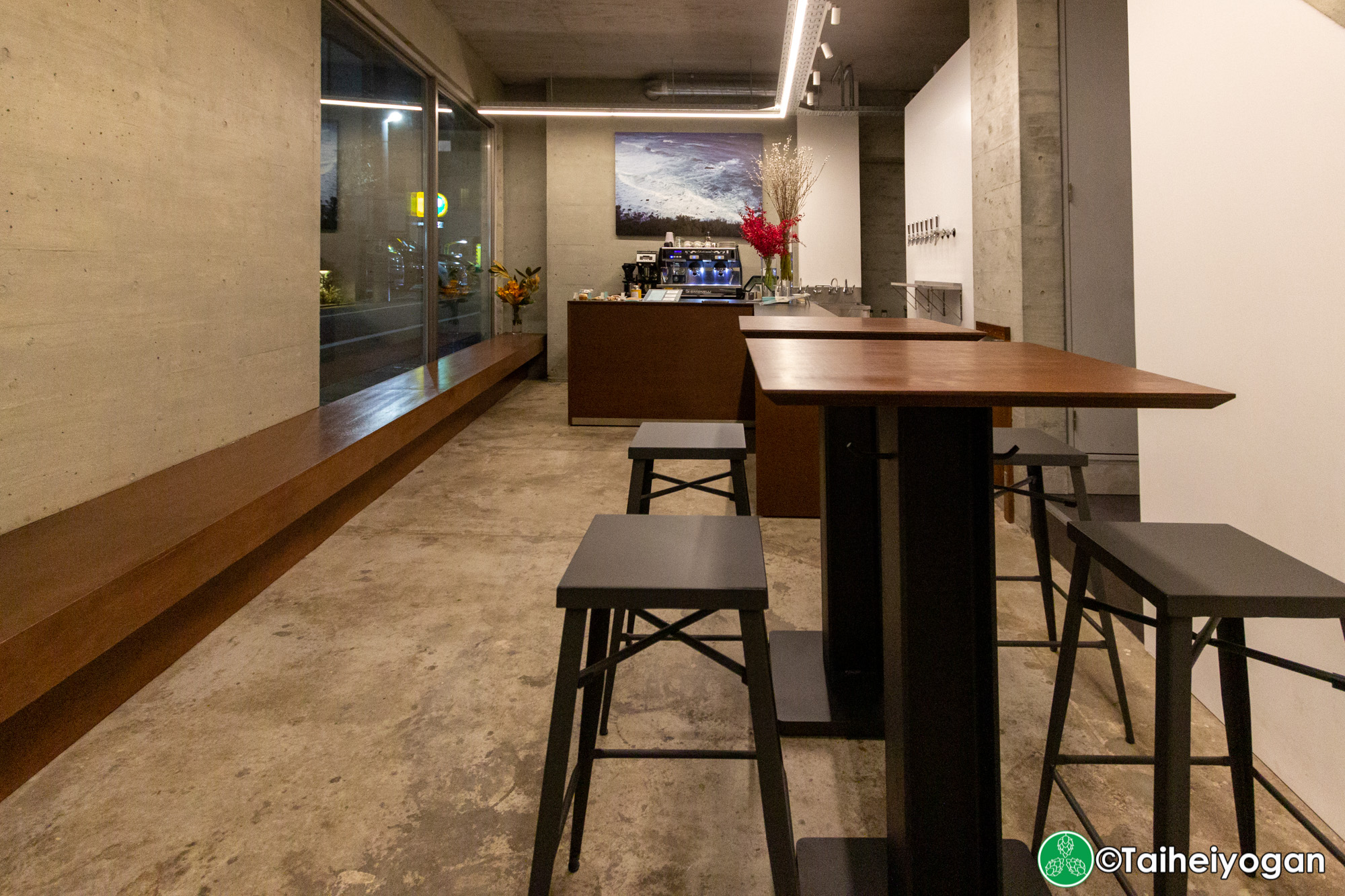 WR. Gakugeidaigaku 学芸大学 - Interior - Table Seating